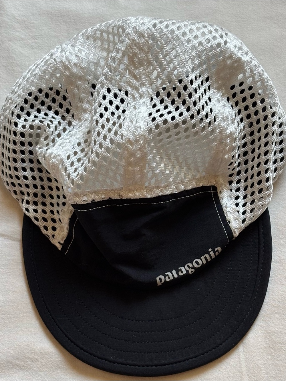 Patagonia Duckbill Cap Black White Mesh 5 Panel Running Hat - Picture 7 of 8